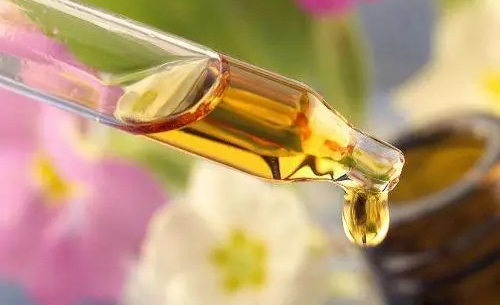 采用新鴻順基礎油制作的潤滑油究竟好在哪里？